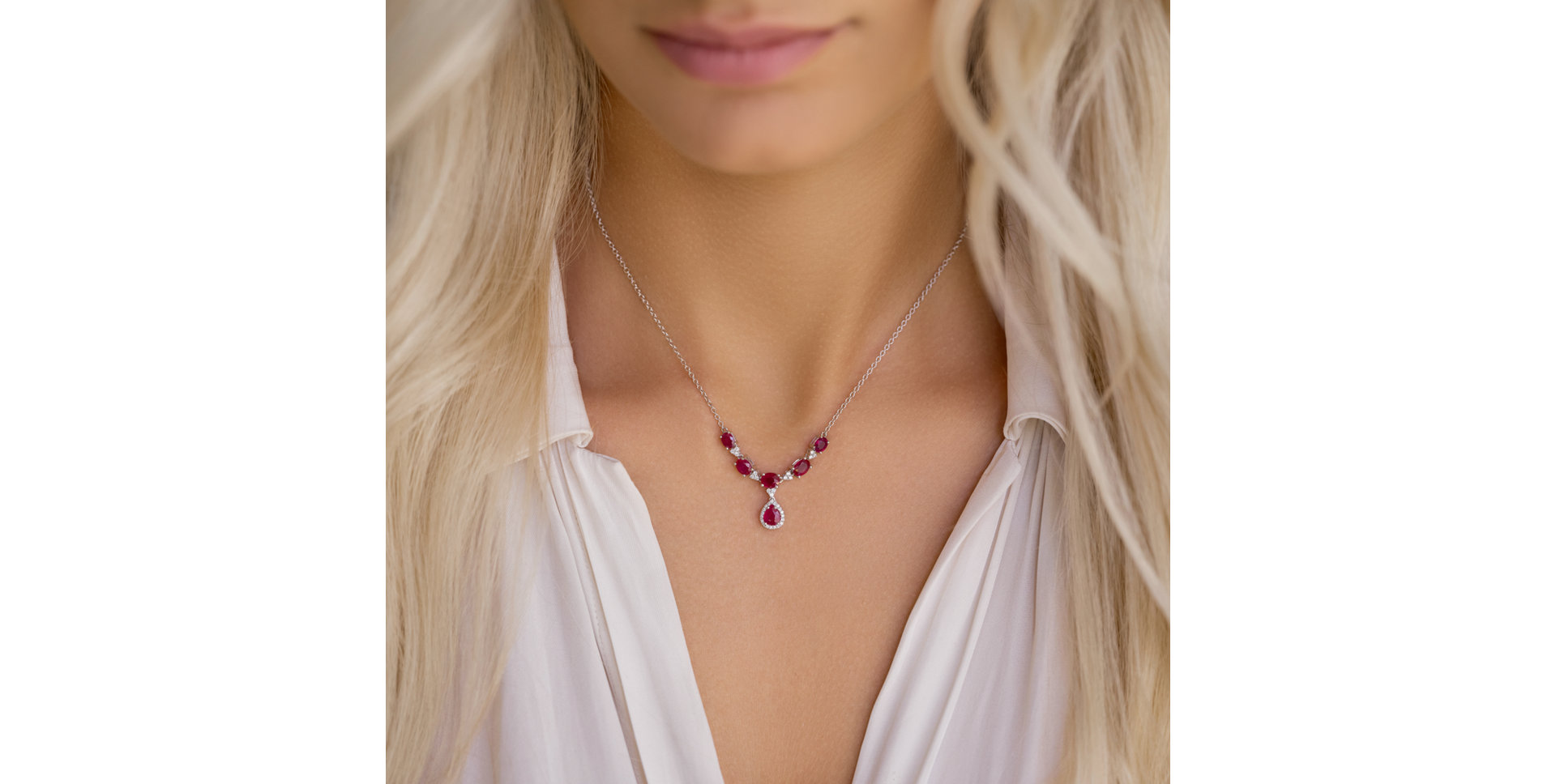 Náhrdelník s diamantmi a zafírmi Royal Treasure