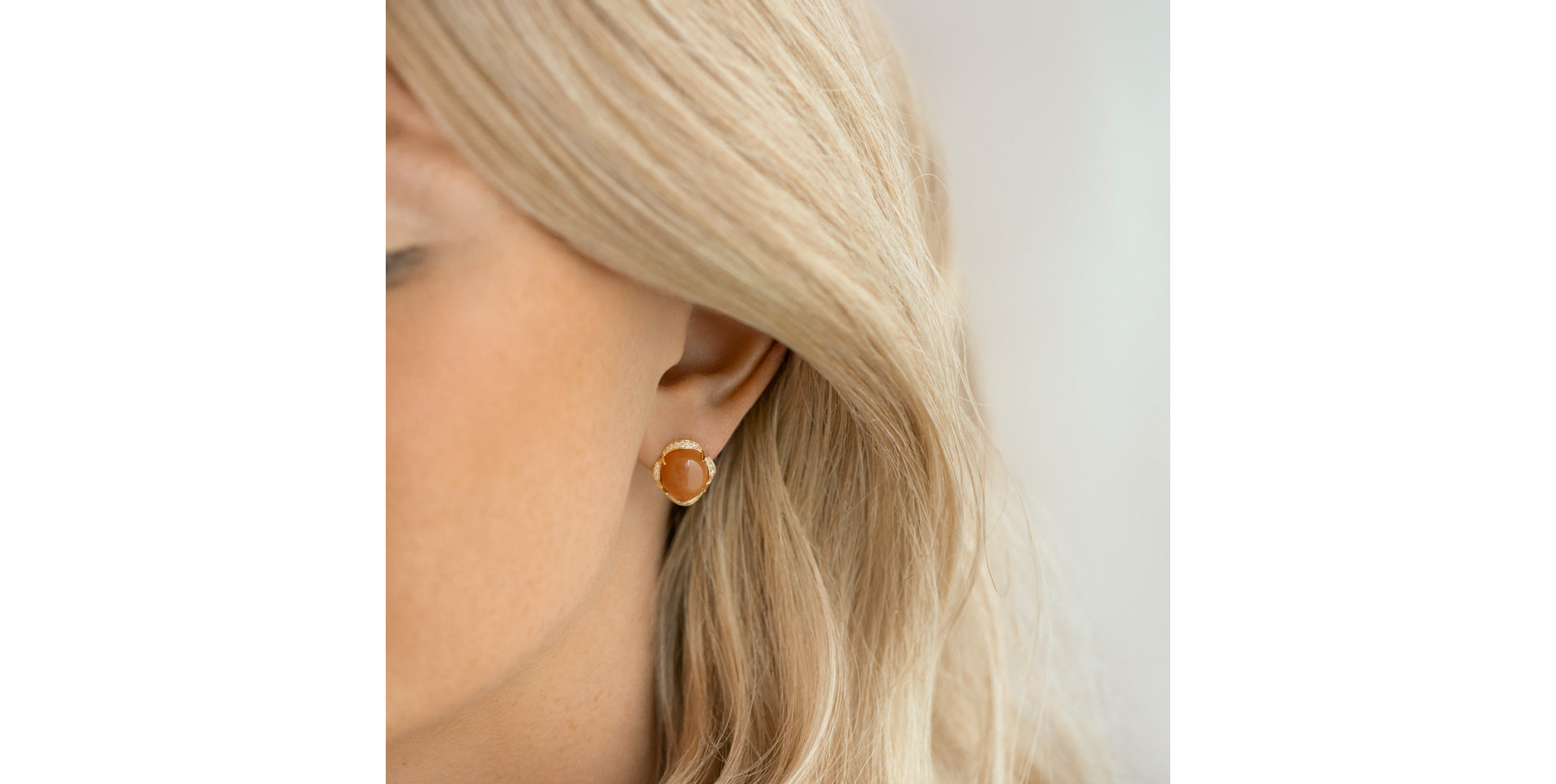 Náušnice s diamantmi a mesačným kameňom Garden Elegance