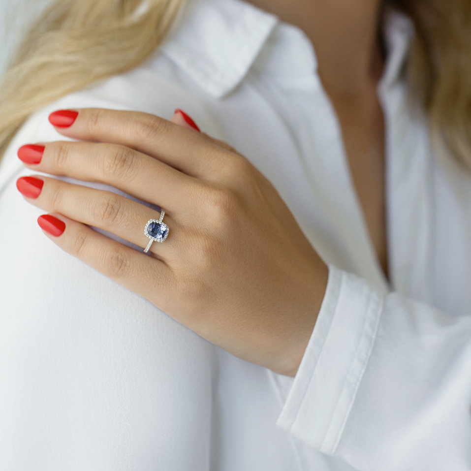 Prsteň s tanzanitom a diamantmi Royal Message