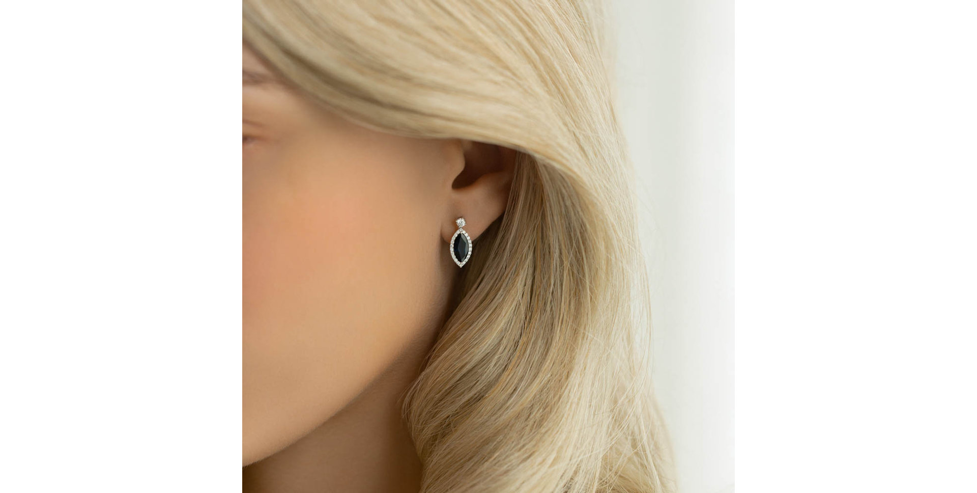 Náušnice s zafírom a diamantmi Mysterious Lagoon