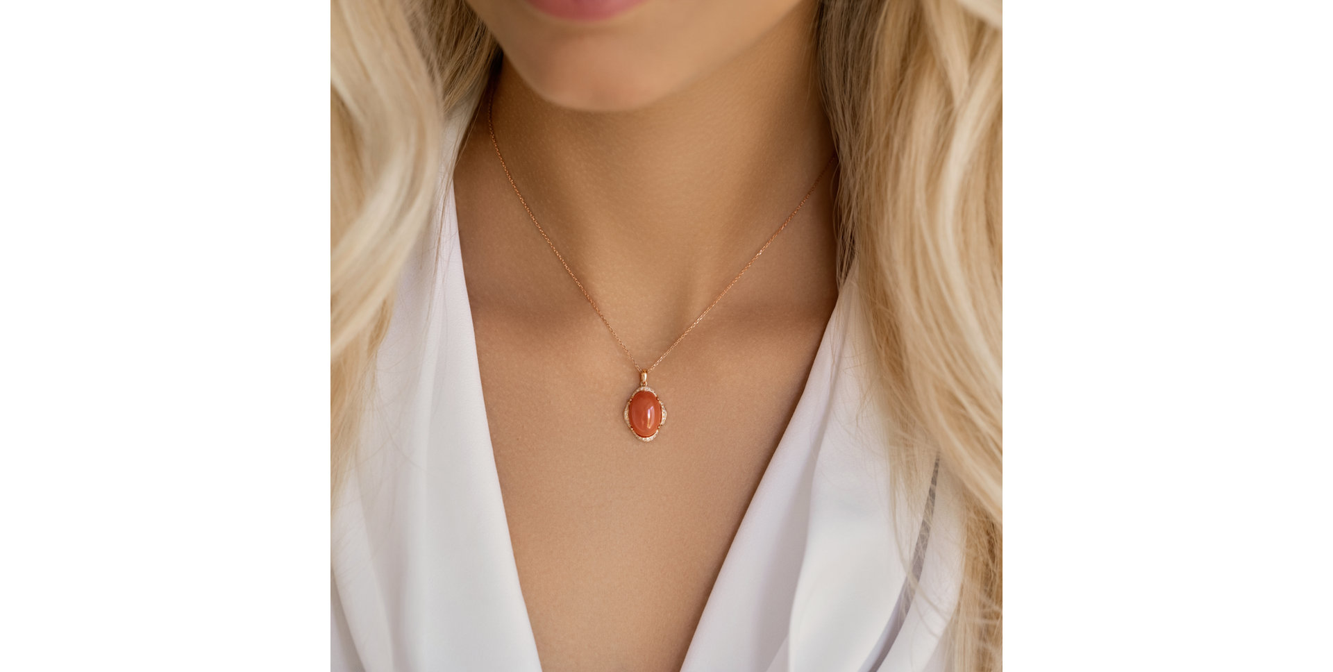 Přívěsok s mesačným kameňom a diamantmi Supermoon